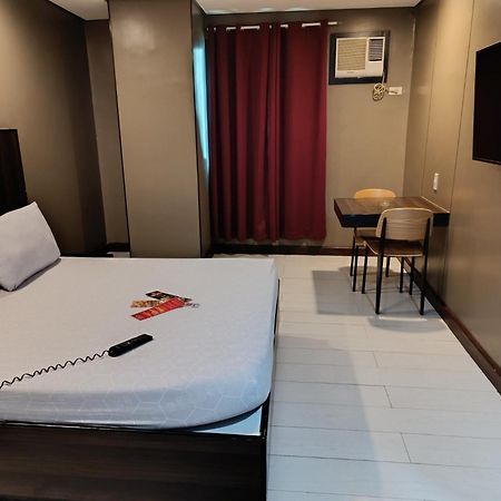 Hotel Sogo Malate Манила Екстериор снимка