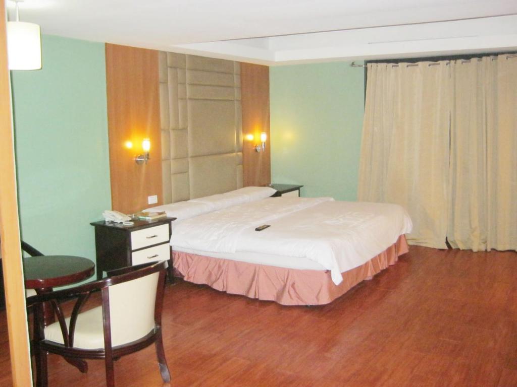 Hotel Sogo Malate Манила Стая снимка