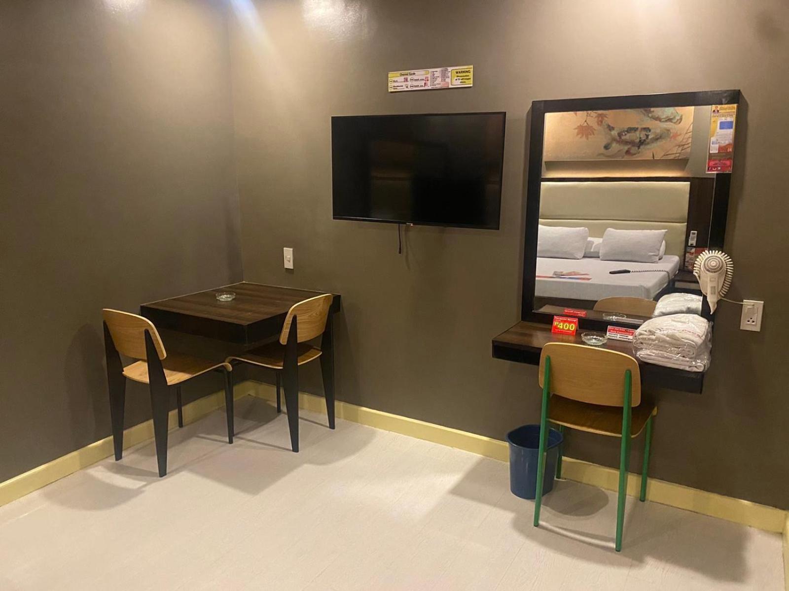 Hotel Sogo Malate Манила Екстериор снимка