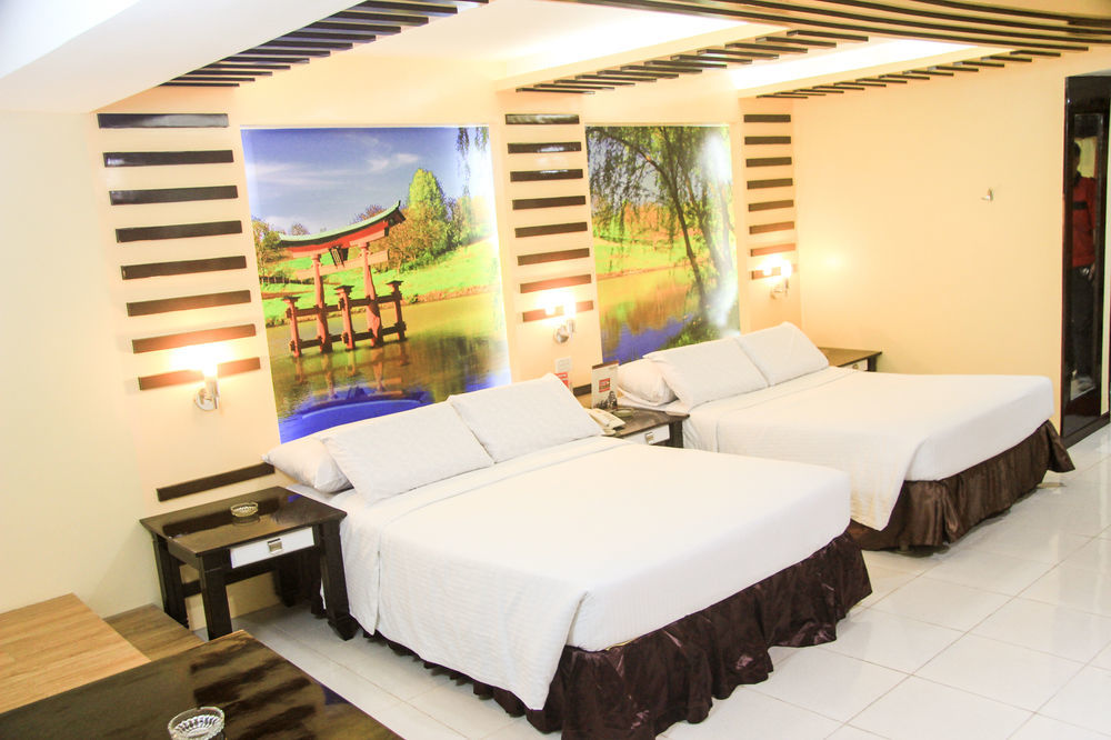 Hotel Sogo Malate Манила Екстериор снимка