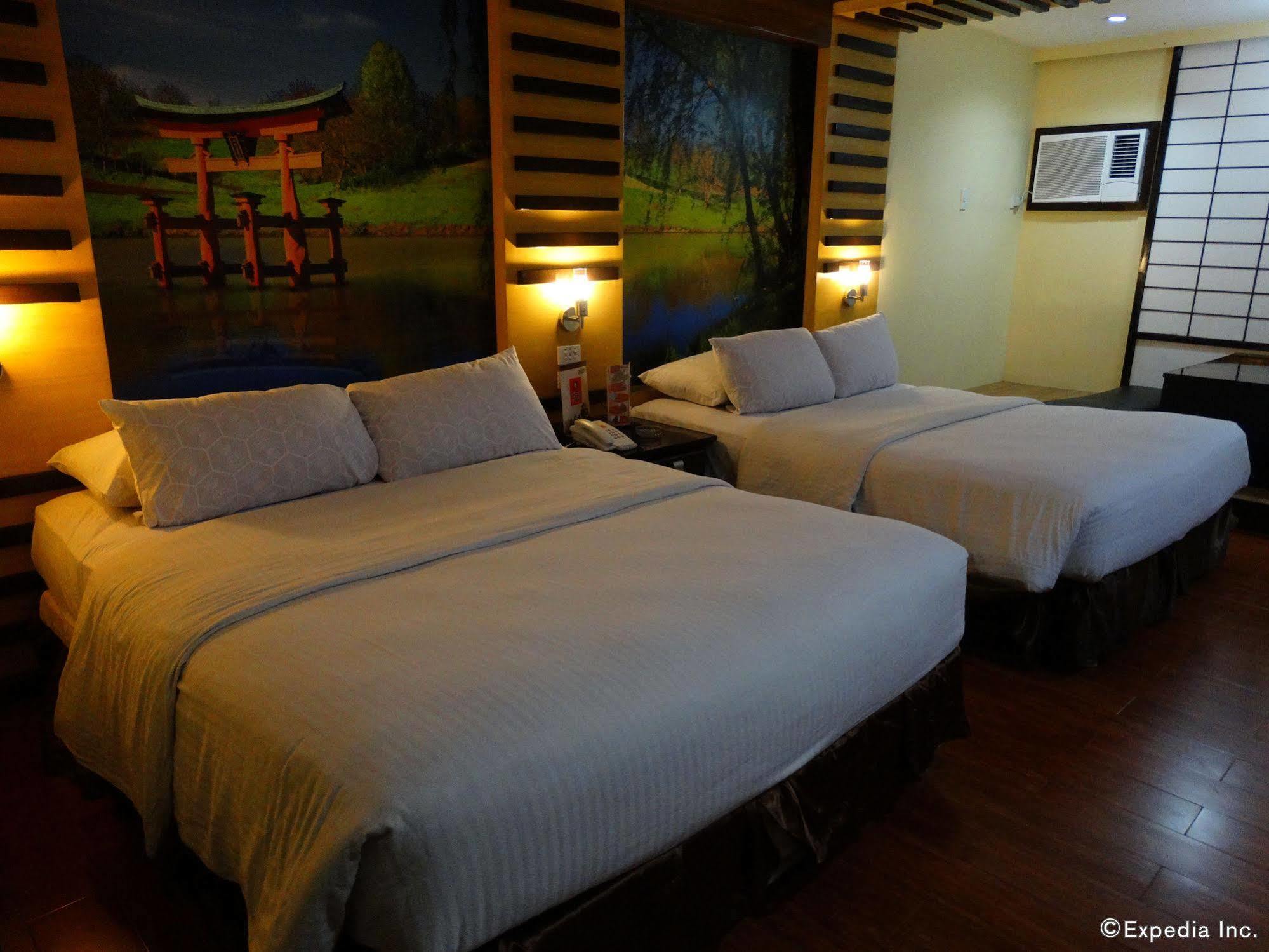 Hotel Sogo Malate Манила Екстериор снимка