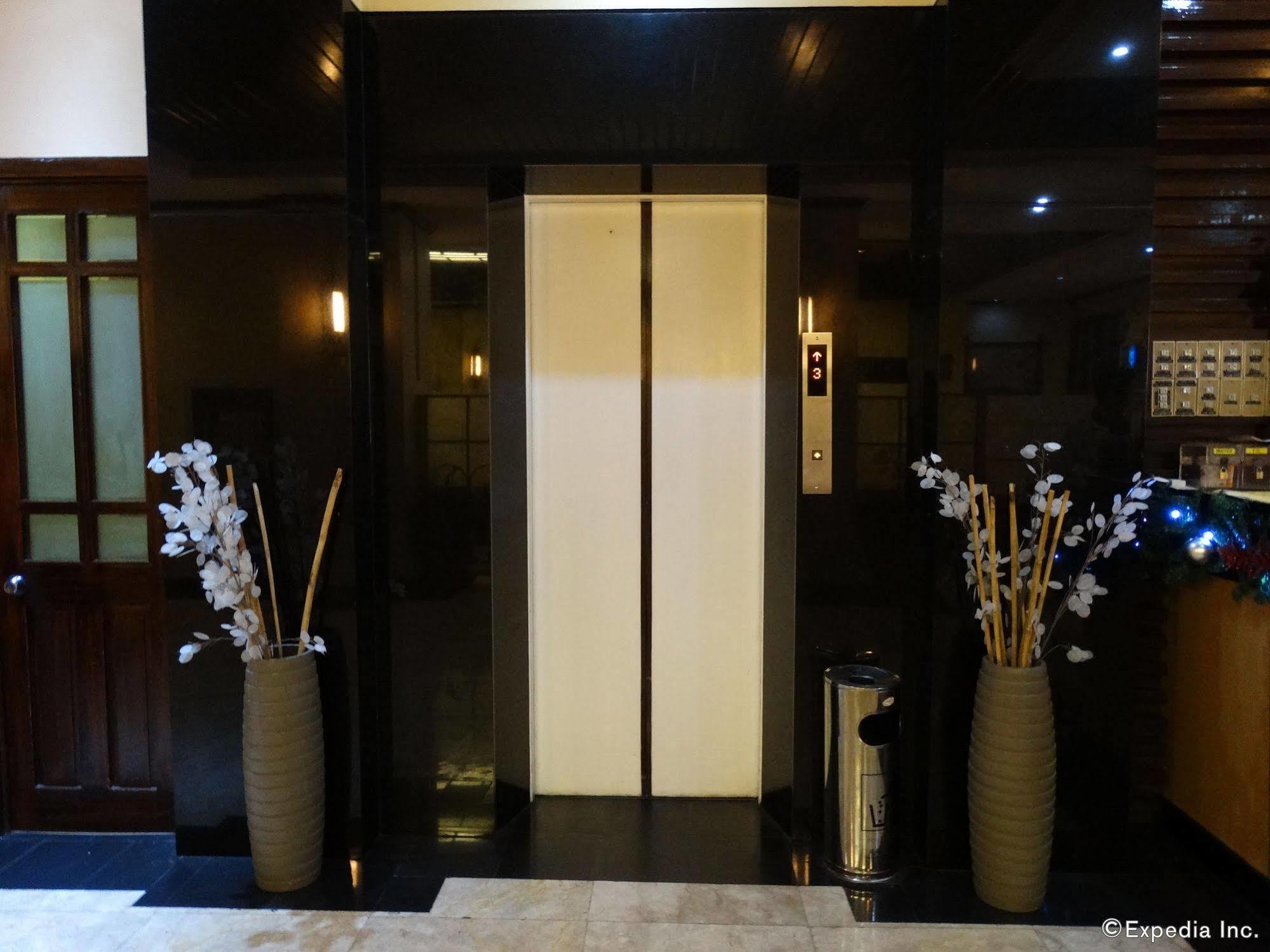 Hotel Sogo Malate Манила Екстериор снимка